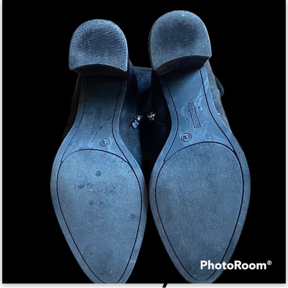 MARC Fisher Dyvine Pointy Toe Ankle Booties - Picture 7 of 9